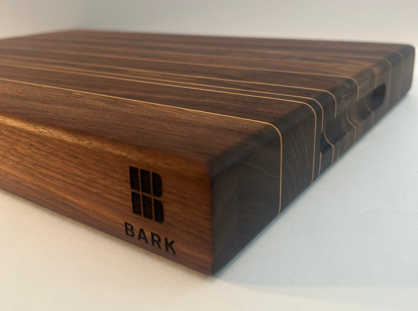 Walnut Maple Veneer Cutting Board