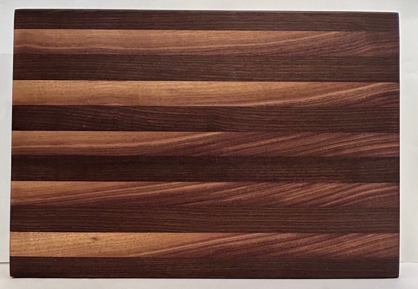 Pure Grain Walnut Cutting Board